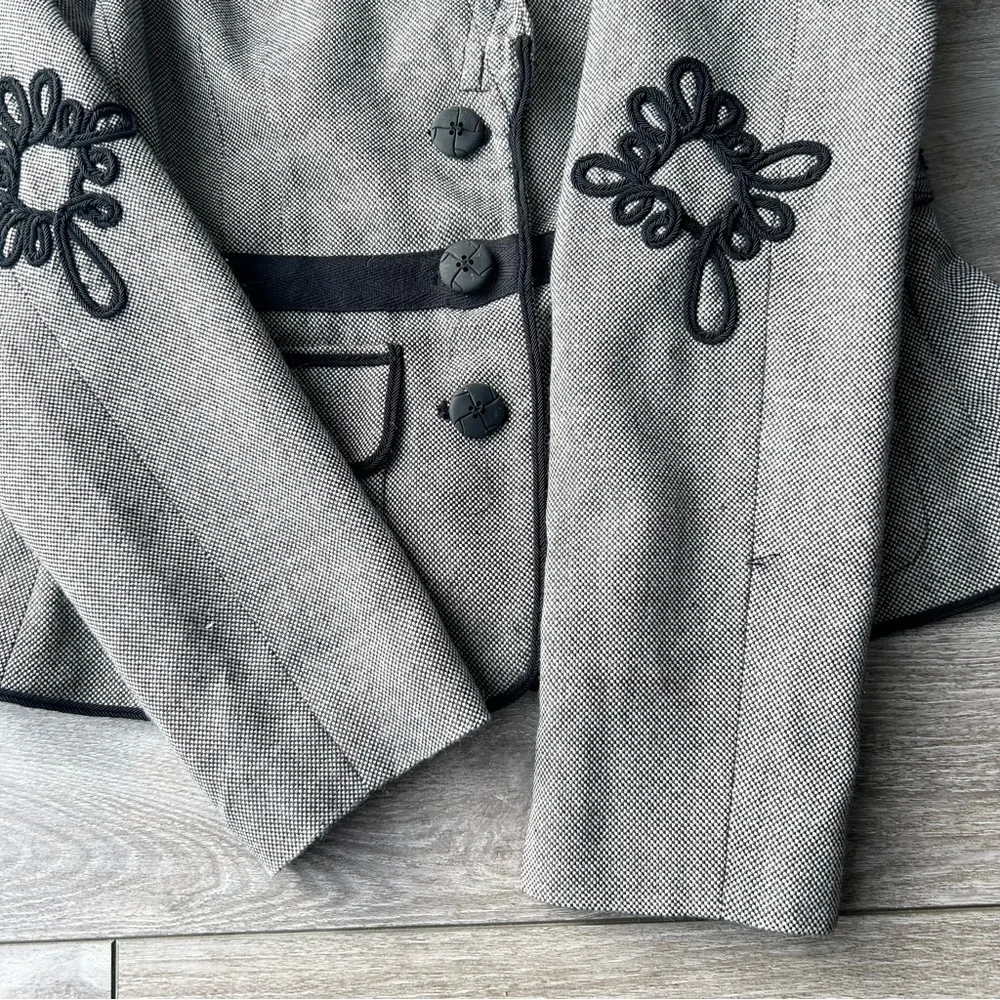 Tristan & Iseut Wool Blend Puff Sleeve Embroidery Blazer - Picture 7 of 15